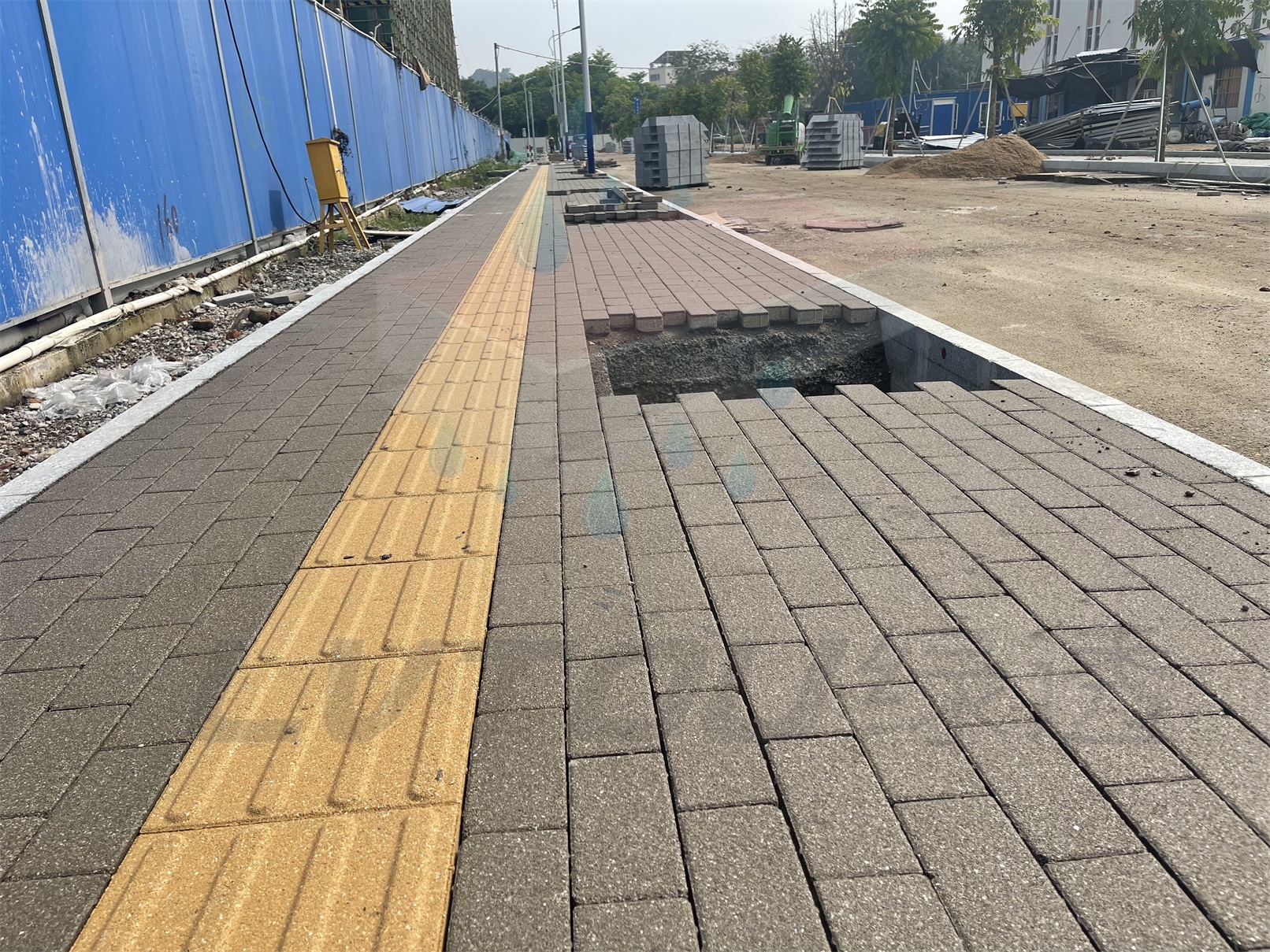 佛山三山港小学道路升级